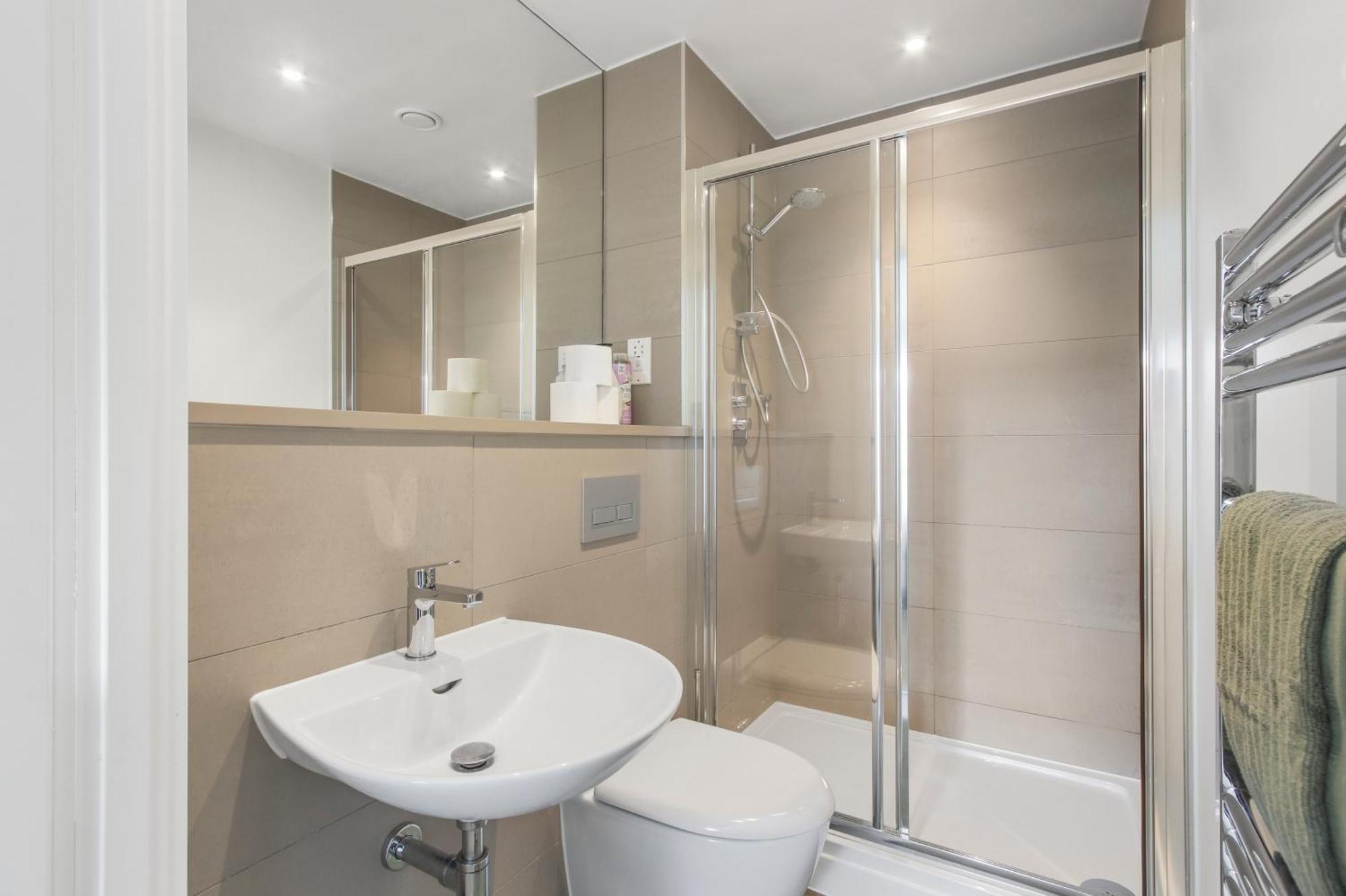 Centrally Located - Modern - 2Bed - 2Bath Apartment Londýn Exteriér fotografie