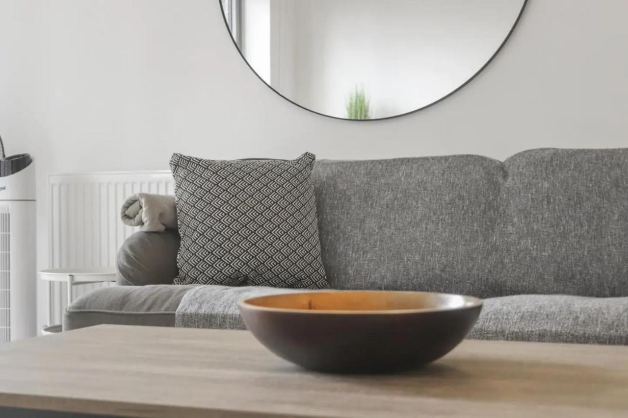 Centrally Located - Modern - 2Bed - 2Bath Apartment Londýn Exteriér fotografie