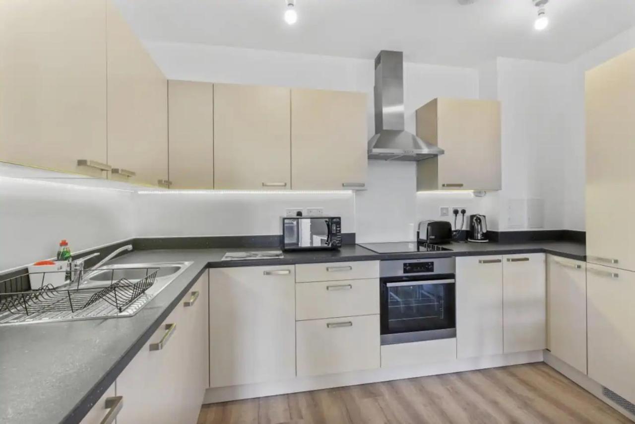 Centrally Located - Modern - 2Bed - 2Bath Apartment Londýn Exteriér fotografie