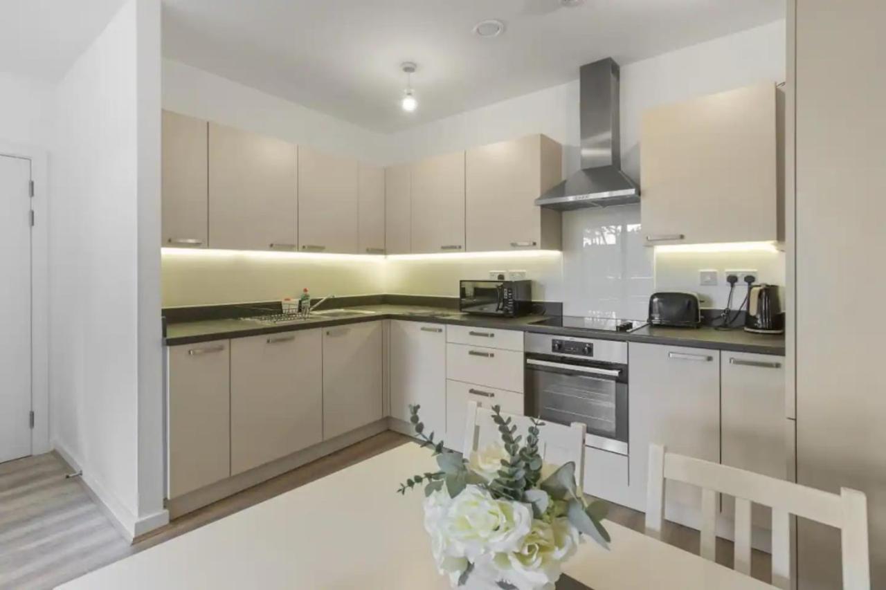 Centrally Located - Modern - 2Bed - 2Bath Apartment Londýn Exteriér fotografie